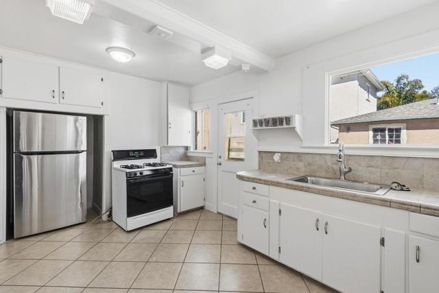 53 E 39th Avenue, San Mateo, CA 94403