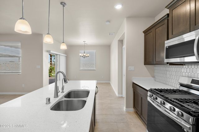 2840 Aragon Avenue, Las Cruces, NM 88007