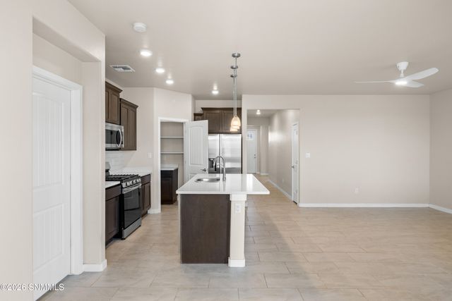 2840 Aragon Avenue, Las Cruces, NM 88007