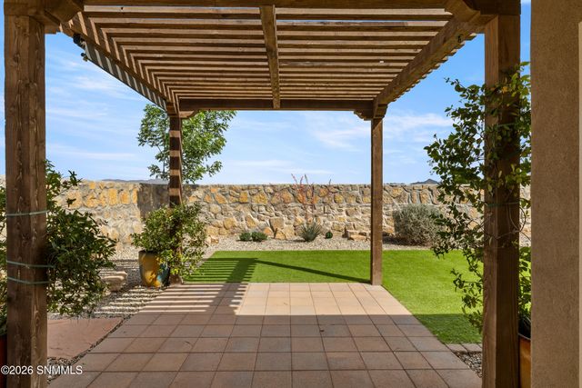 2840 Aragon Avenue, Las Cruces, NM 88007