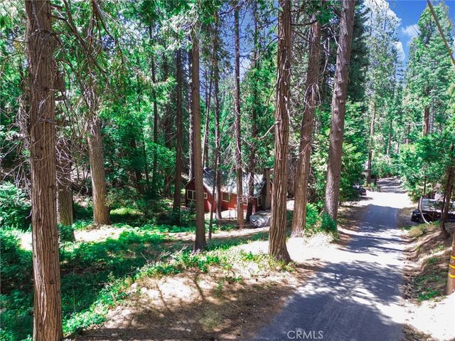 590 Electra Drive, Crestline, CA 92325