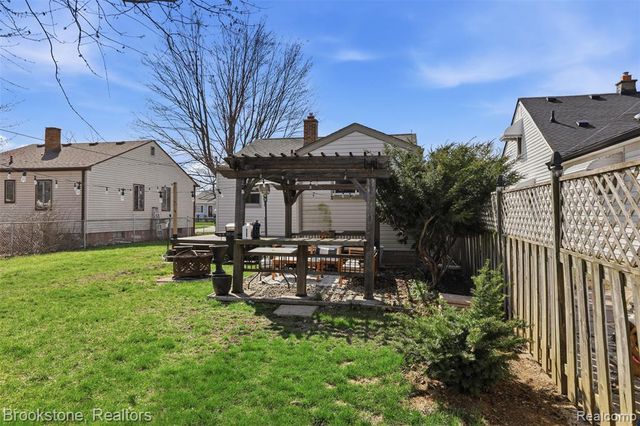 14717 Poplar Street, Southgate, MI 48195