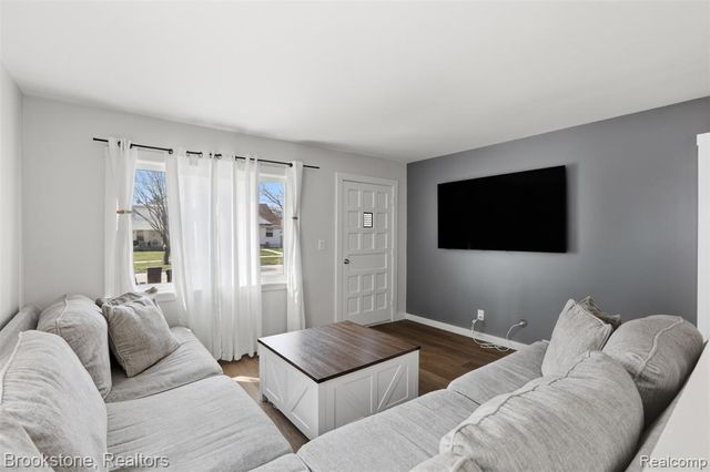 14717 Poplar Street, Southgate, MI 48195