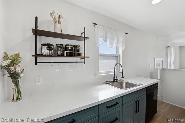 14717 Poplar Street, Southgate, MI 48195