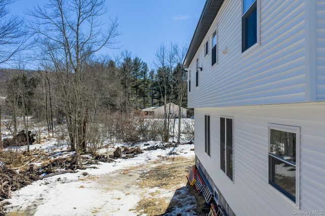 6 Maple Avenue, Hurleyville, NY 12747