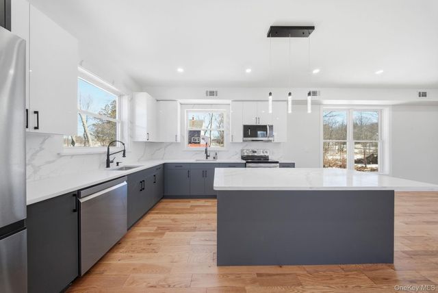 6 Maple Avenue, Hurleyville, NY 12747