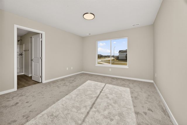9112 Robinson Drive, West Des Moines, IA 50266