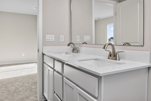 9112 Robinson Drive, West Des Moines, IA 50266