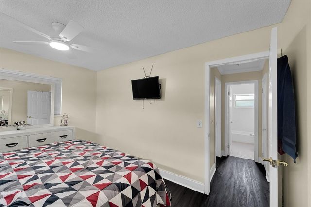 9846 NW 26th Place, Sunrise, FL 33322