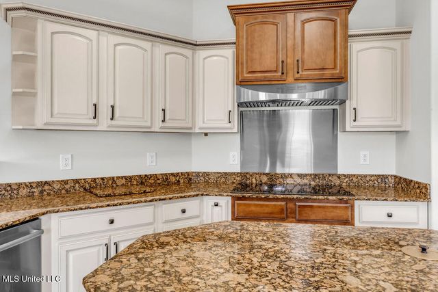 742 Sharon Hills Drive, Biloxi, MS 39532