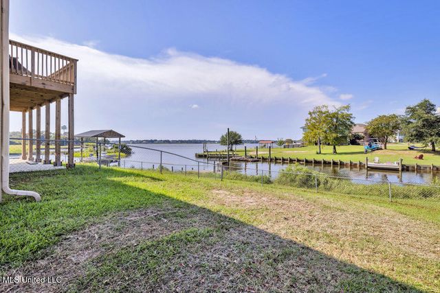 742 Sharon Hills Drive, Biloxi, MS 39532