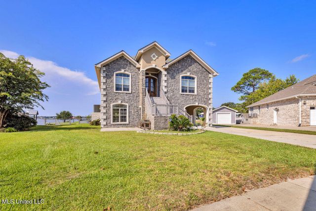 742 Sharon Hills Drive, Biloxi, MS 39532
