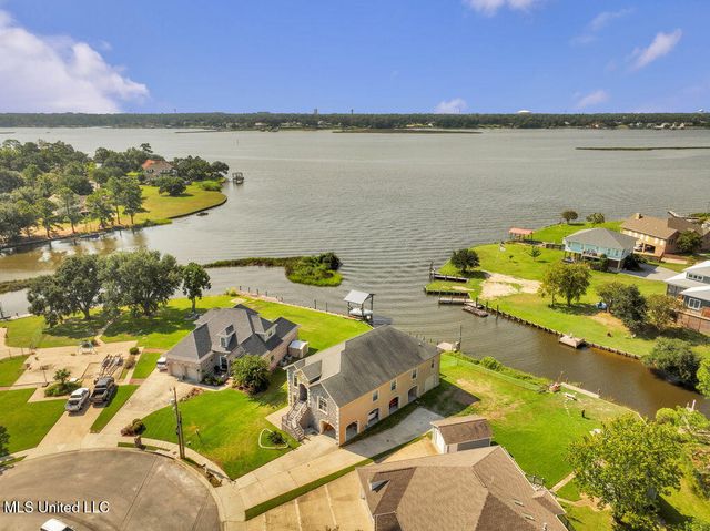 742 Sharon Hills Drive, Biloxi, MS 39532