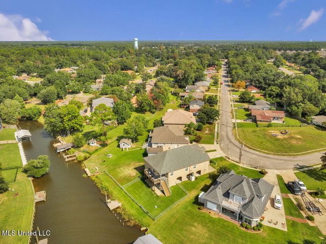 742 Sharon Hills Drive, Biloxi, MS 39532