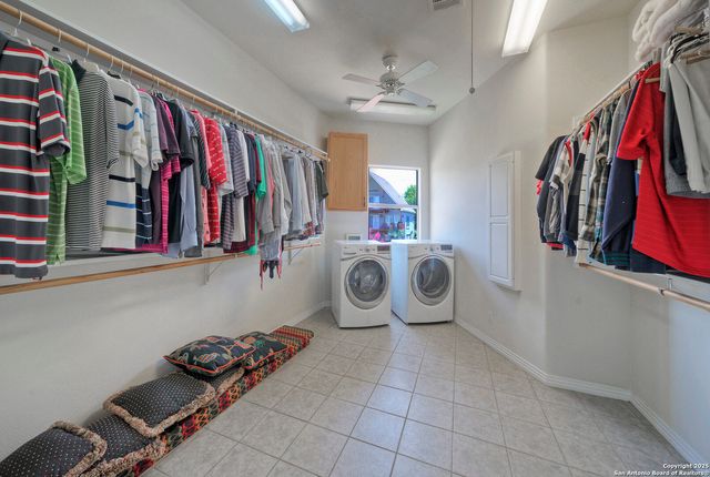 204 N Waterway Dr, Kingsland, TX 78639
