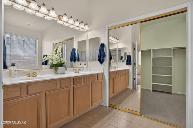 4058 N Sunset Cliff Place, Tucson, AZ 85750