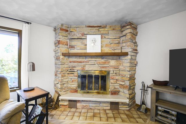 4710 W SUNFLOWER ROAD, Appleton, WI 54914