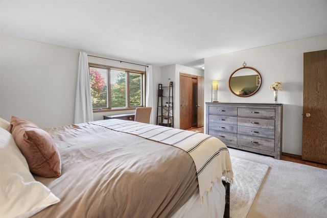 4710 W SUNFLOWER ROAD, Appleton, WI 54914