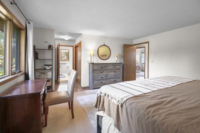 4710 W SUNFLOWER ROAD, Appleton, WI 54914