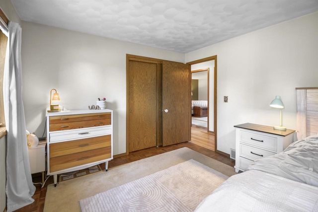 4710 W SUNFLOWER ROAD, Appleton, WI 54914