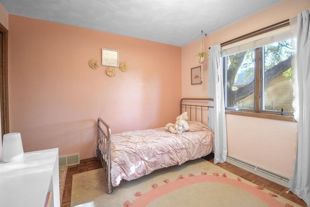 4710 W SUNFLOWER ROAD, Appleton, WI 54914