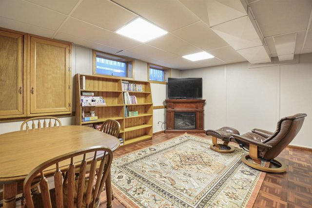 4710 W SUNFLOWER ROAD, Appleton, WI 54914