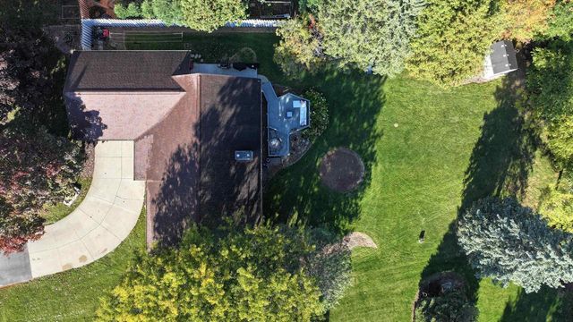 4710 W SUNFLOWER ROAD, Appleton, WI 54914