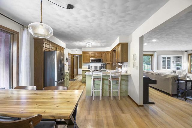 4710 W SUNFLOWER ROAD, Appleton, WI 54914