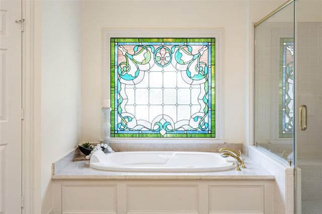 2 Soldiers Creek Circle, Hunters Creek Village, TX 77024