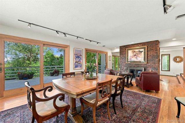 5 Dock Court, Port Jefferson, NY 11777