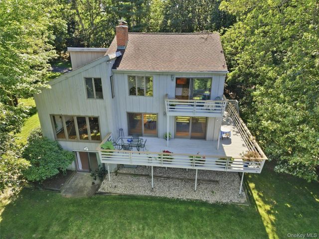 5 Dock Court, Port Jefferson, NY 11777
