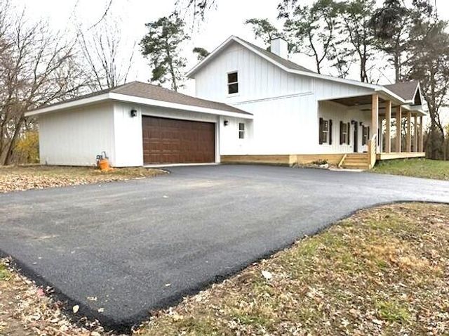 231 Lincoln Hills Drive, Valparaiso, IN 46385