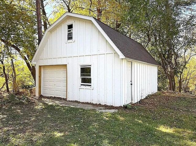 231 Lincoln Hills Drive, Valparaiso, IN 46385