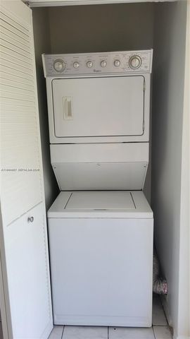 16731 Hemingway Dr, Weston, FL 33326