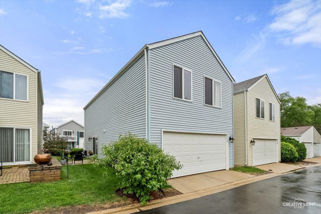 176 Presidential Boulevard, Oswego, IL 60543