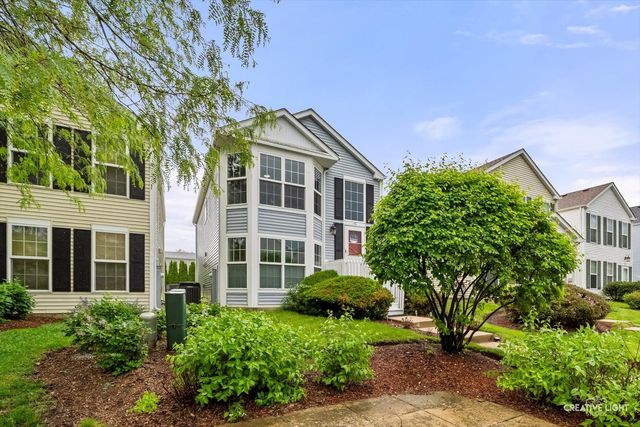 176 Presidential Boulevard, Oswego, IL 60543