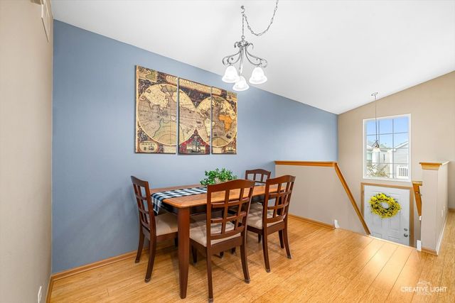 176 Presidential Boulevard, Oswego, IL 60543