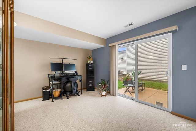 176 Presidential Boulevard, Oswego, IL 60543