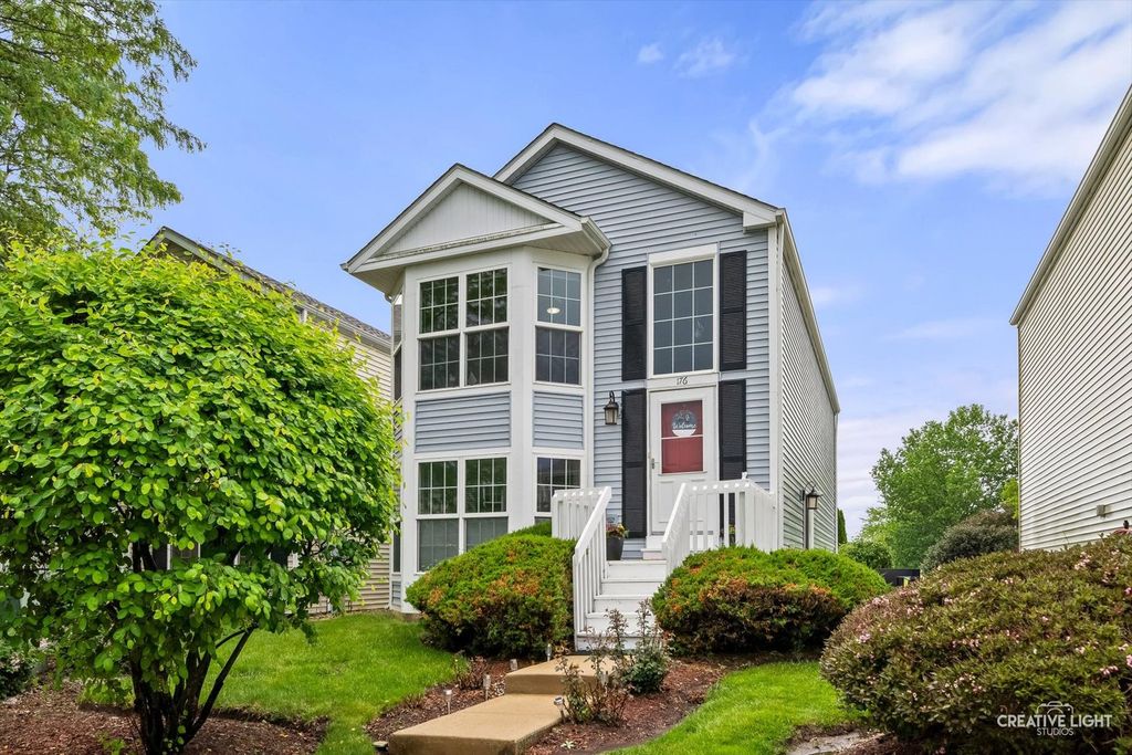 176 Presidential Boulevard, Oswego, IL 60543