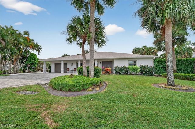 542 92nd AVE N, Naples, FL 34108