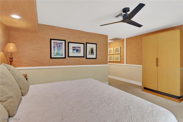 542 92nd AVE N, Naples, FL 34108