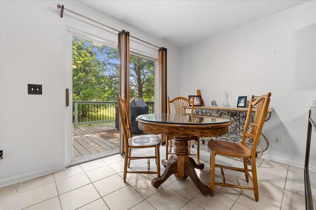 608 Heritage Circle, Fenton, MI 48430