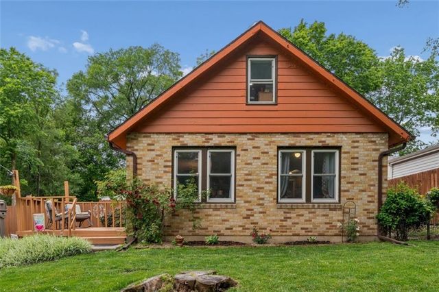1102 S Leslie Avenue, Independence, MO 64050