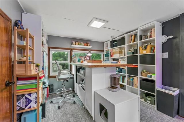 1102 S Leslie Avenue, Independence, MO 64050