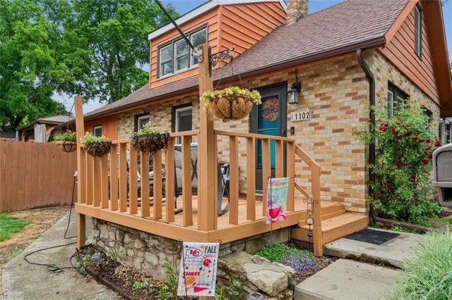 1102 S Leslie Avenue, Independence, MO 64050