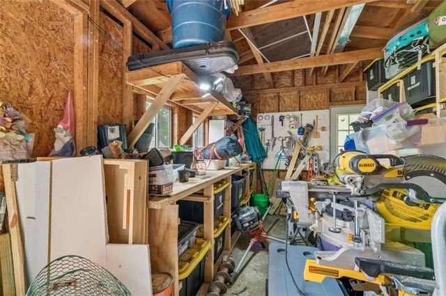 1102 S Leslie Avenue, Independence, MO 64050