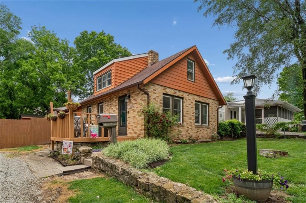 1102 S Leslie Avenue, Independence, MO 64050