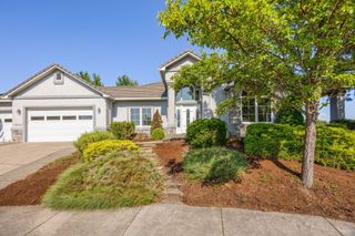 1088 Oak Grove Court, Eagle Point, OR 97524
