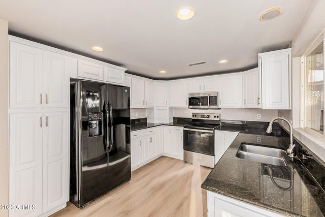 2001 N 87TH Way, Scottsdale, AZ 85257