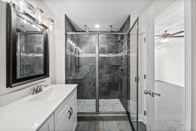 520 Somerset Ln, Clarksville, TN 37042